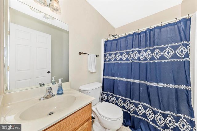 52 TEAGUE LN, Martinsburg, WV 25404