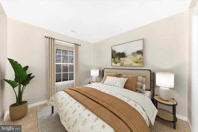 52 TEAGUE LN, Martinsburg, WV 25404