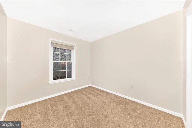 52 TEAGUE LN, Martinsburg, WV 25404