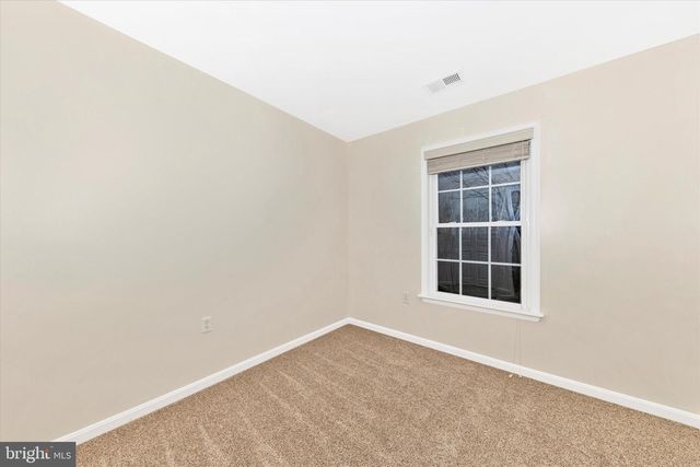 52 TEAGUE LN, Martinsburg, WV 25404