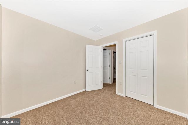 52 TEAGUE LN, Martinsburg, WV 25404