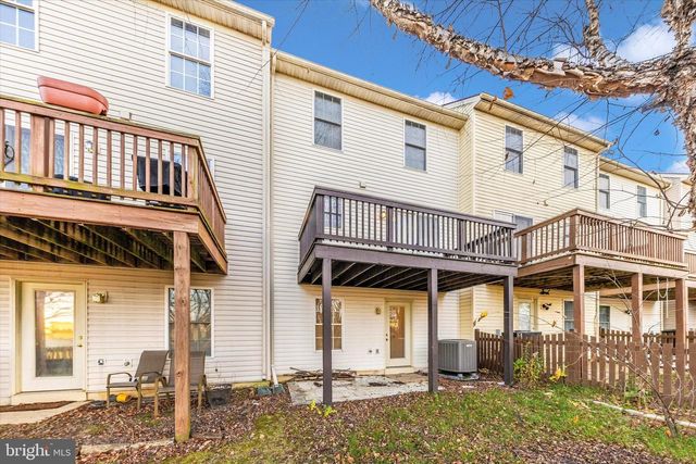 52 TEAGUE LN, Martinsburg, WV 25404