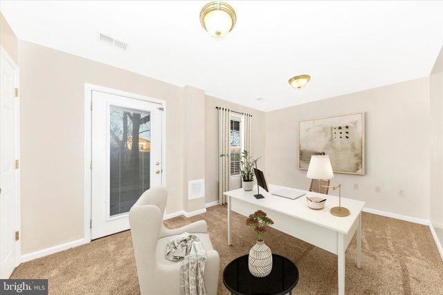 52 TEAGUE LN, Martinsburg, WV 25404