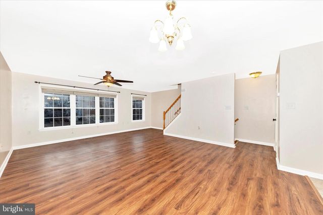 52 TEAGUE LN, Martinsburg, WV 25404