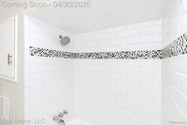 8410 Northfield Boulevard, Oak Park, MI 48237