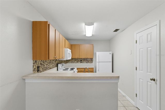 713 LAKE MARION GOLF RESORT DRIVE, Kissimmee, FL 34759