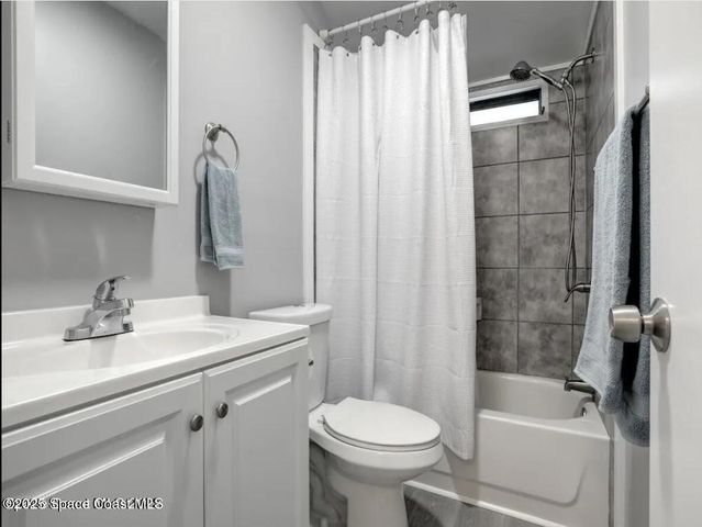 7560 Blackhawk Road, Sebastian, FL 32976