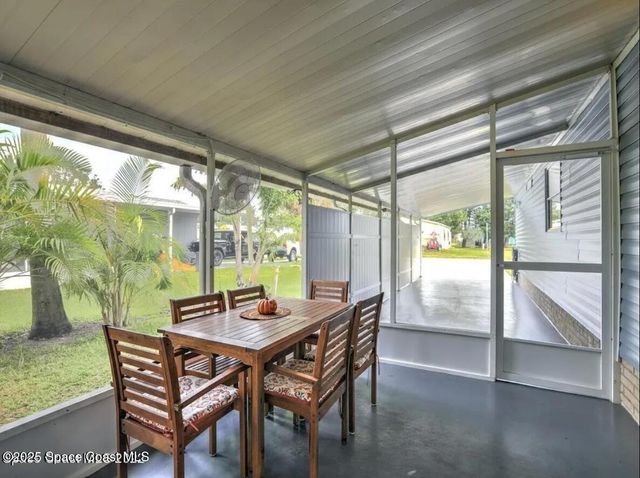 7560 Blackhawk Road, Sebastian, FL 32976