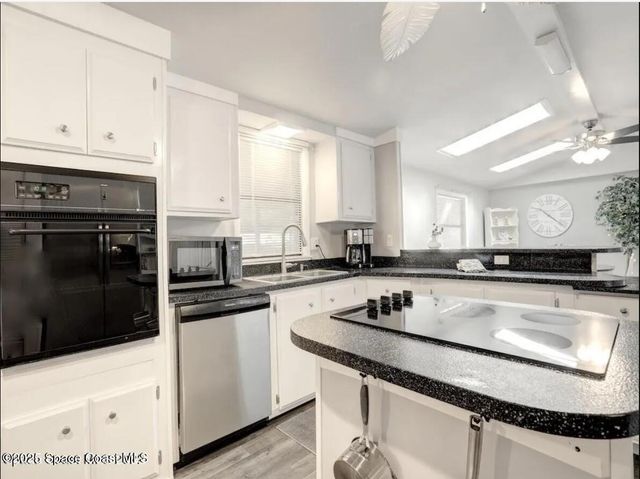 7560 Blackhawk Road, Sebastian, FL 32976