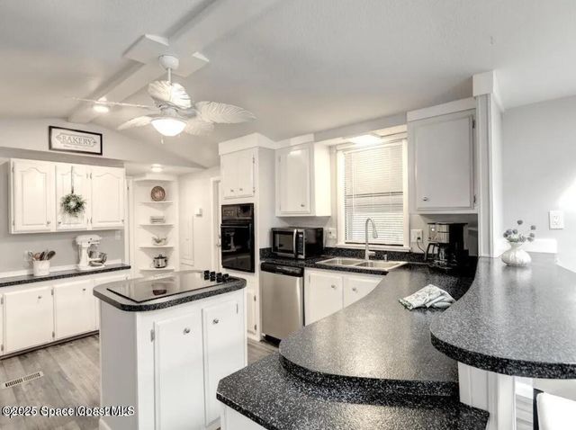 7560 Blackhawk Road, Sebastian, FL 32976