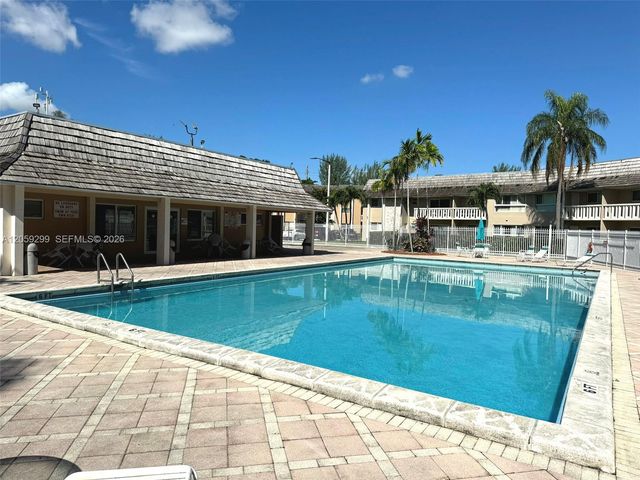 7400 Miami Lakes Dr D206, Miami Lakes, FL 33014