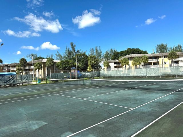 7400 Miami Lakes Dr D206, Miami Lakes, FL 33014