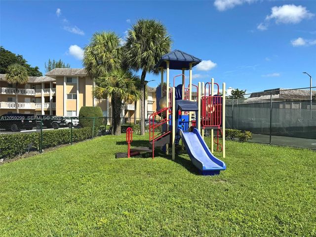 7400 Miami Lakes Dr D206, Miami Lakes, FL 33014