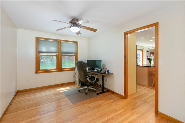 5 Plaza Avenue, Hudson, NH 03051