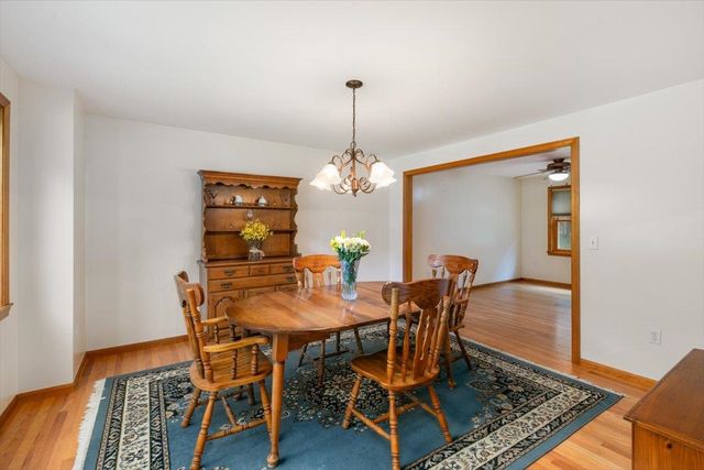 5 Plaza Avenue, Hudson, NH 03051