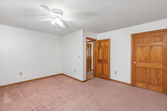 5 Plaza Avenue, Hudson, NH 03051