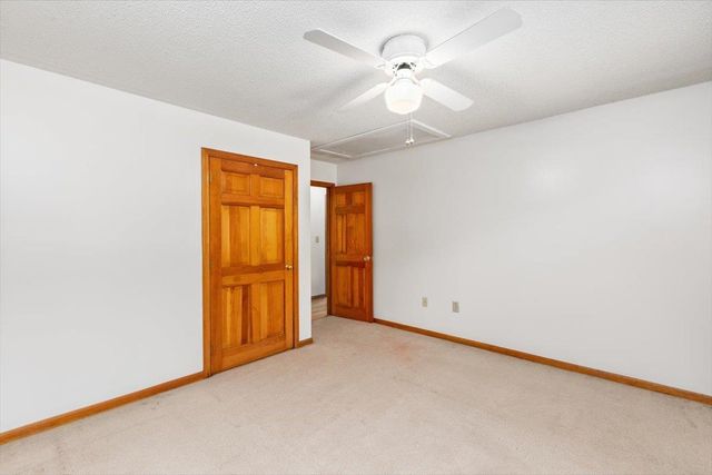 5 Plaza Avenue, Hudson, NH 03051