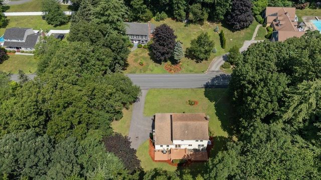 5 Plaza Avenue, Hudson, NH 03051
