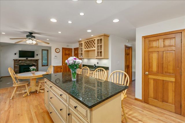 5 Plaza Avenue, Hudson, NH 03051