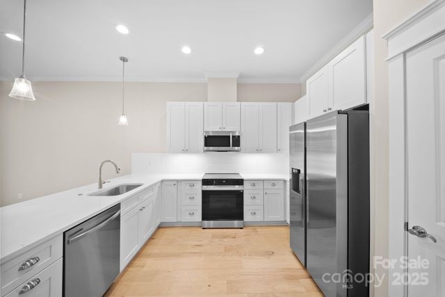 107 Collin Place 3, Asheville, NC 28804