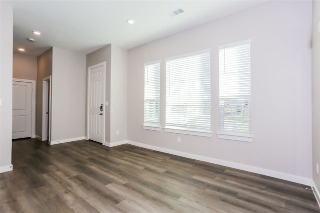 714 Lacewing Drive, Arlington, TX 76005
