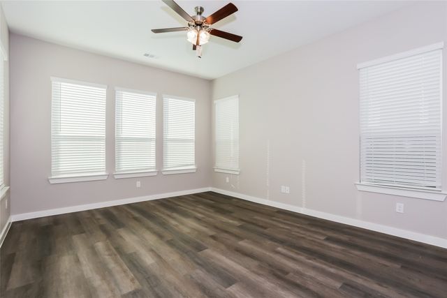 714 Lacewing Drive, Arlington, TX 76005