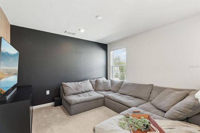 1712 OCEANIA AVENUE, Davenport, FL 33837