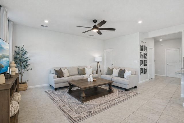 1712 OCEANIA AVENUE, Davenport, FL 33837