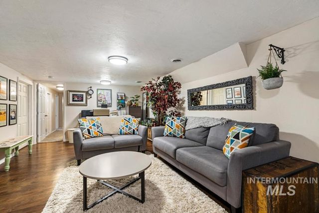 298 Earl Drive, Twin Falls, ID 83301