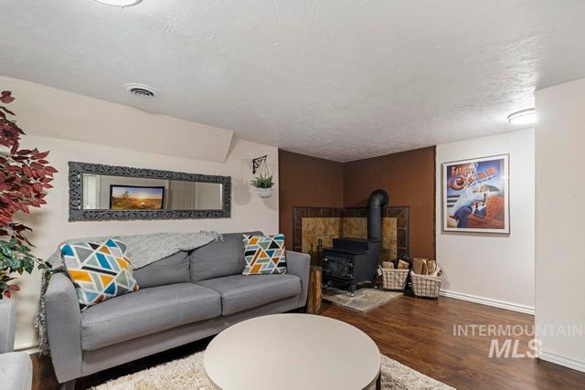 298 Earl Drive, Twin Falls, ID 83301