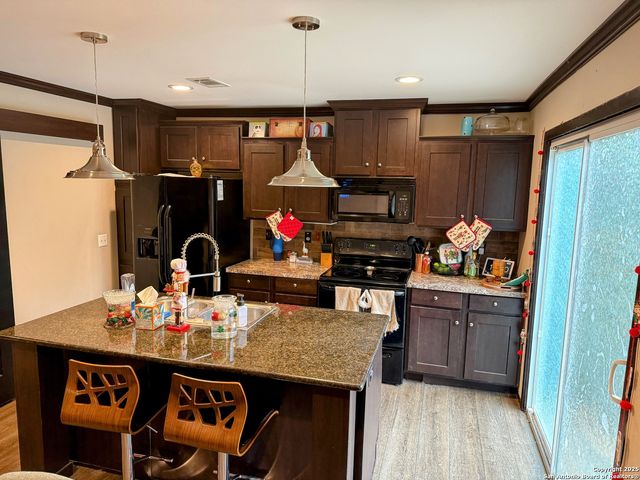 4559 chamberlain, Canyon Lake, TX 78133