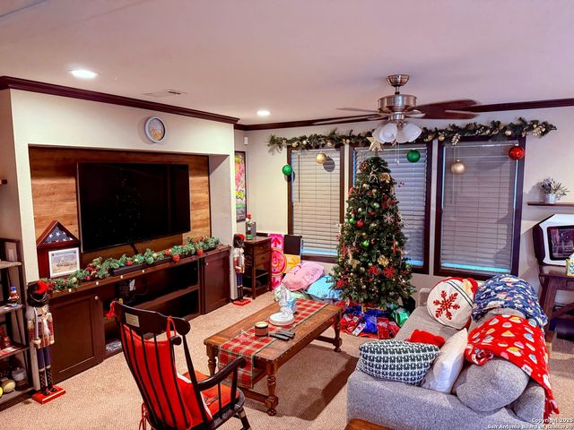 4559 chamberlain, Canyon Lake, TX 78133