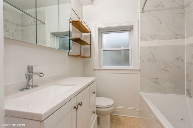 6427 N Albany Avenue 3, Chicago, IL 60645