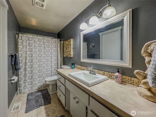 1273 Vista Circle, Lynden, WA 98264