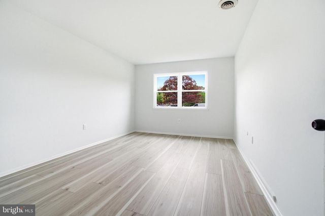 1137 KAYE CT, Burlington, NJ 08016