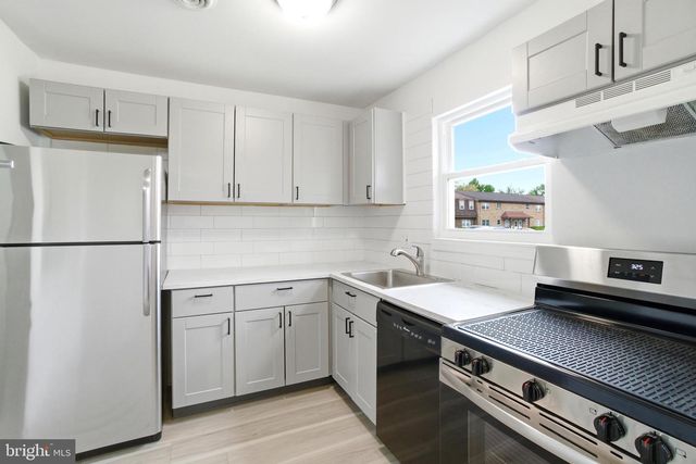 1137 KAYE CT, Burlington, NJ 08016