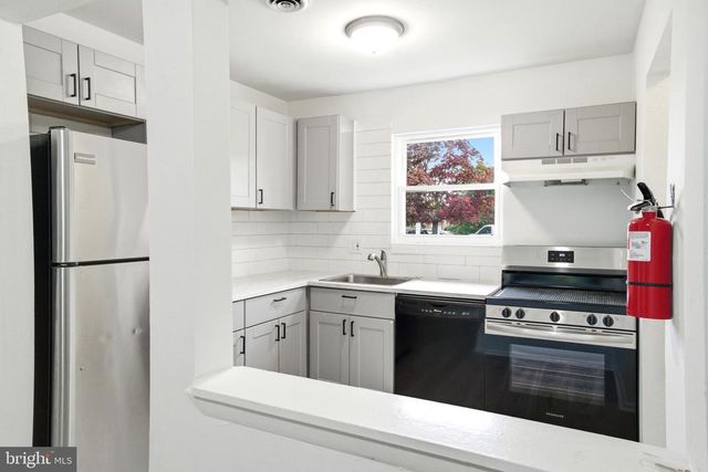 1137 KAYE CT, Burlington, NJ 08016