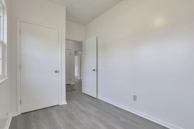 1855 Cherry Valley Road, Newark, OH 43055