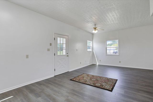 1855 Cherry Valley Road, Newark, OH 43055