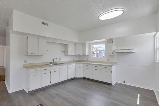 1855 Cherry Valley Road, Newark, OH 43055