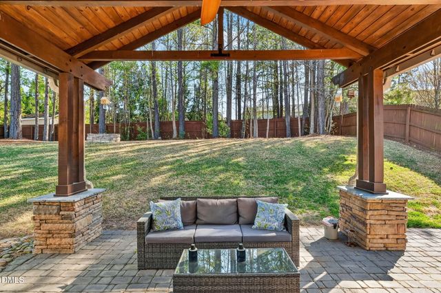 5325 Sapphire Springs Drive, Knightdale, NC 27545