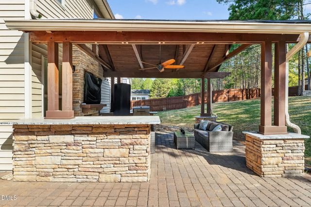 5325 Sapphire Springs Drive, Knightdale, NC 27545