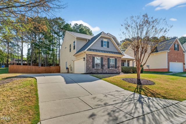 5325 Sapphire Springs Drive, Knightdale, NC 27545