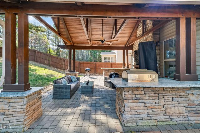 5325 Sapphire Springs Drive, Knightdale, NC 27545