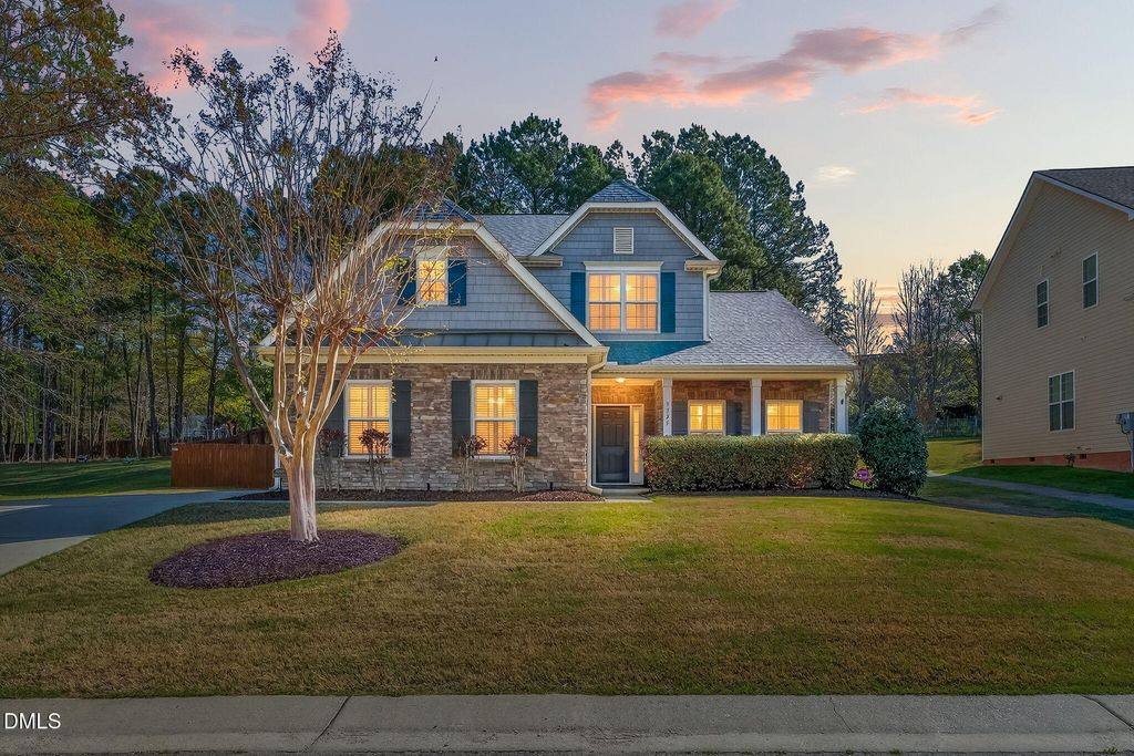 5325 Sapphire Springs Drive, Knightdale, NC 27545