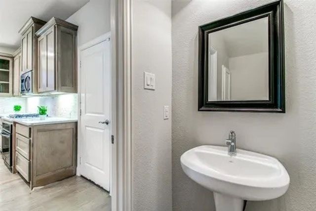 4667A Dozier Road, Carrollton, TX 75010