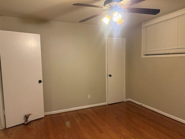 5123 Del Monte Drive 11, Houston, TX 77056