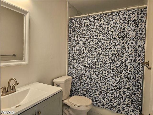 864 Courtington LN 12, Fort Myers, FL 33919