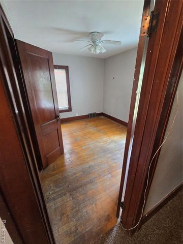 14600 Sussex Street, Detroit, MI 48227