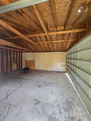 14600 Sussex Street, Detroit, MI 48227